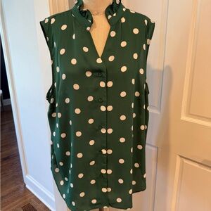 Ann Taylor XXL sleeveless Blouse. Green & White Polka Dots. Button Down. Cute!